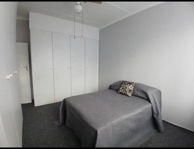 2 BEDROOM FLAT FOR SALE IN PEACEHAVEN
